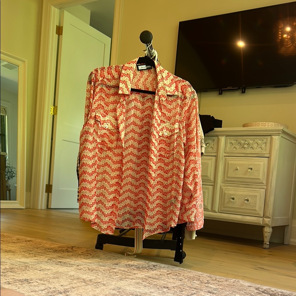 Chevron Patterned Red and White Women's Top